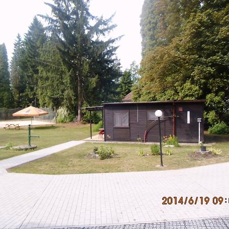 Rekreacni A Skolici Stredisko Zajezek Apartment Chlum u Trebone Exterior foto