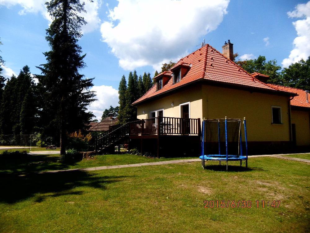 Rekreacni A Skolici Stredisko Zajezek Apartment Chlum u Trebone Exterior foto