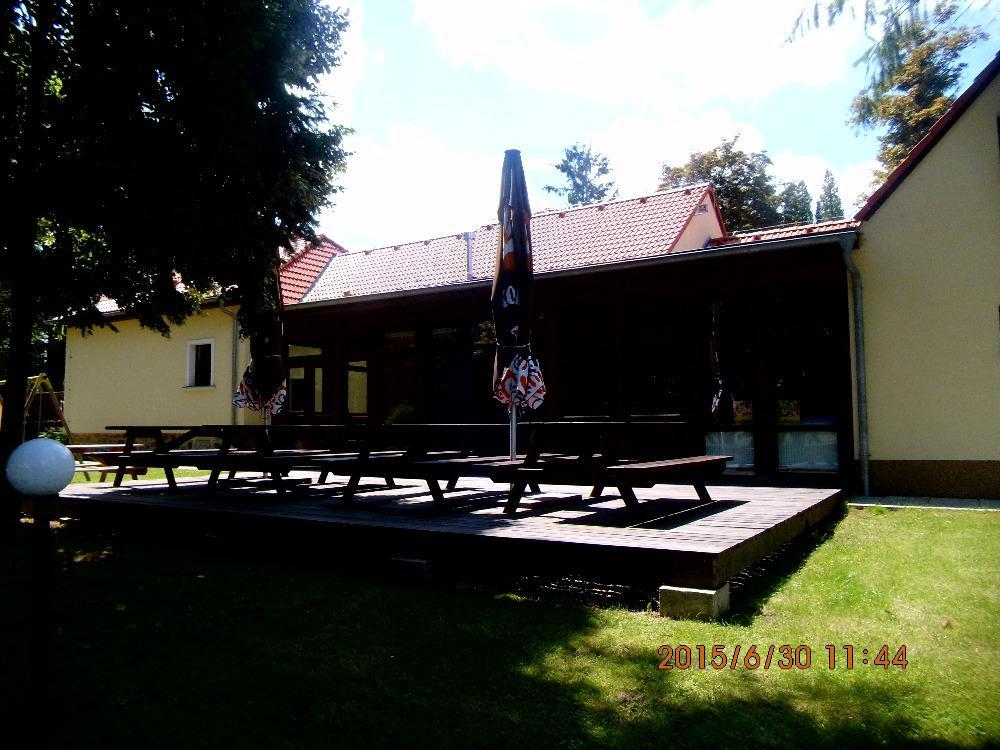 Rekreacni A Skolici Stredisko Zajezek Apartment Chlum u Trebone Exterior foto